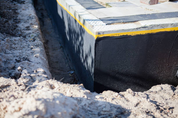 Professional Vapor Barrier Installation technician working in Braddock Heights, MD